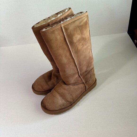 Tall Tan Warm Ugg Boots 9 - Picture 1 of 12
